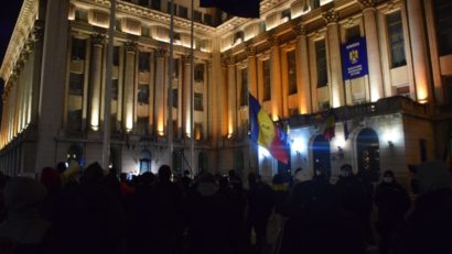 Federaţia “Solidaritatea Sanitară”: Personalul auxiliar sanitar este cea mai dezavantajată categorie de personal din sistemul bugetar