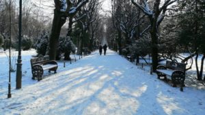 ANM: Cod galben de ger şi vreme deosebit de rece în aproape toată ţara, până miercuri dimineaţa