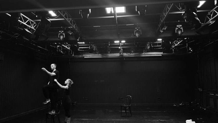 ”Jungla TeVe”, un spectacol de Gigi Căciuleanu, în premieră la TDR, în această seară