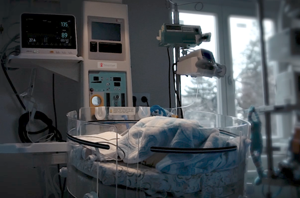 Salvaţi Copiii România investeşte în dotarea secţiilor de pediatrie şi terapie intensivă neonatală!