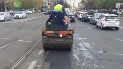 Primăria Sectorului 3 astupă gropile de pe arterele aflate în administrarea Primăriei Capitalei!
