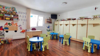 Peste 400 de posturi vacante din 19 creşe, scoase la concurs