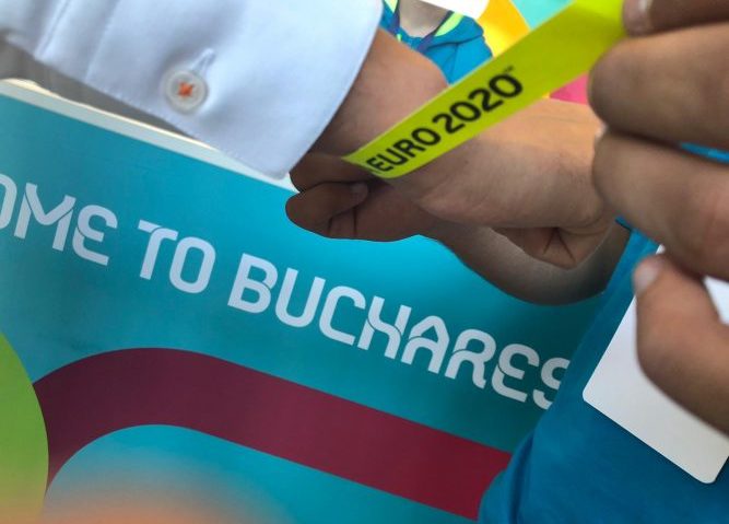 EURO 2020: Brățările de acces la meciul Ucraina – Macedonia de Nord se pot ridica de la centrele medicale acreditate!