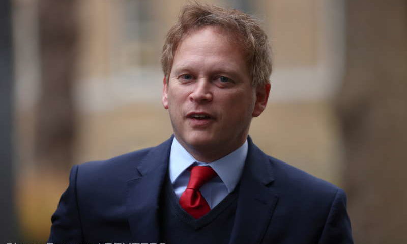 Vaccinații anti Covid nu mai intră în carantină la sosirea în Anglia