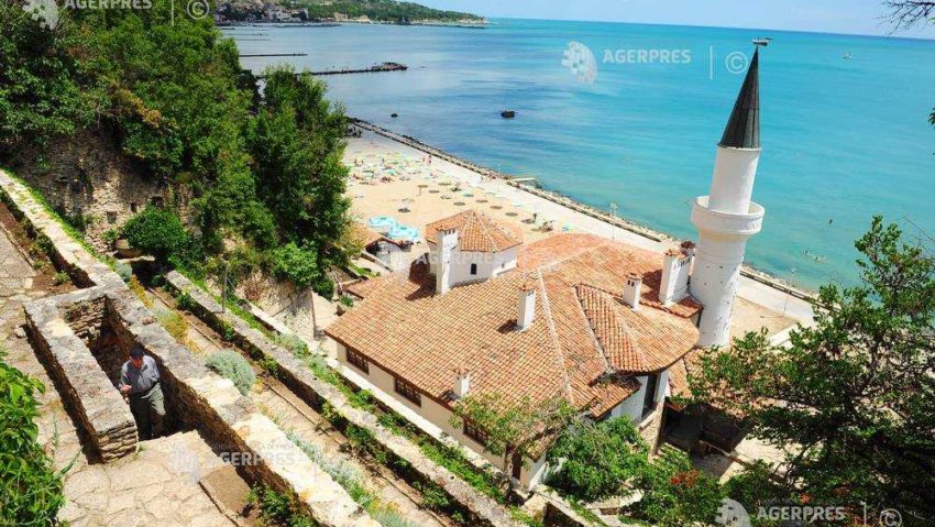 Românii vor putea merge pe litoralul bulgăresc fără restricţii