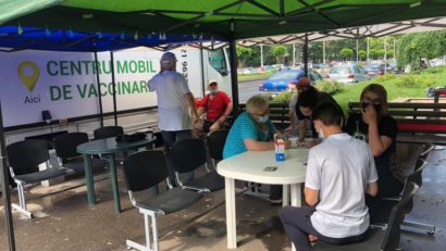Caravana de vaccinare ajunge la Piața Veteranilor!