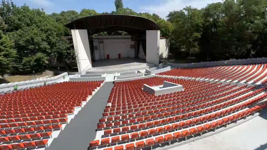 Festivalul Internaţional de Film pentru Publicul Tânăr revine în Teatrul de Vară “Mihai Eminescu” din Parcul Naţional