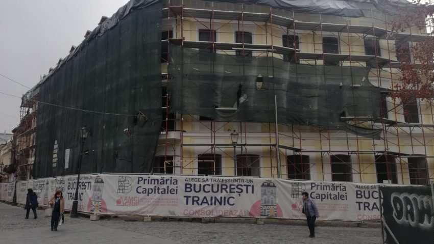 Cine-i de vină că nu se consolidează în București?