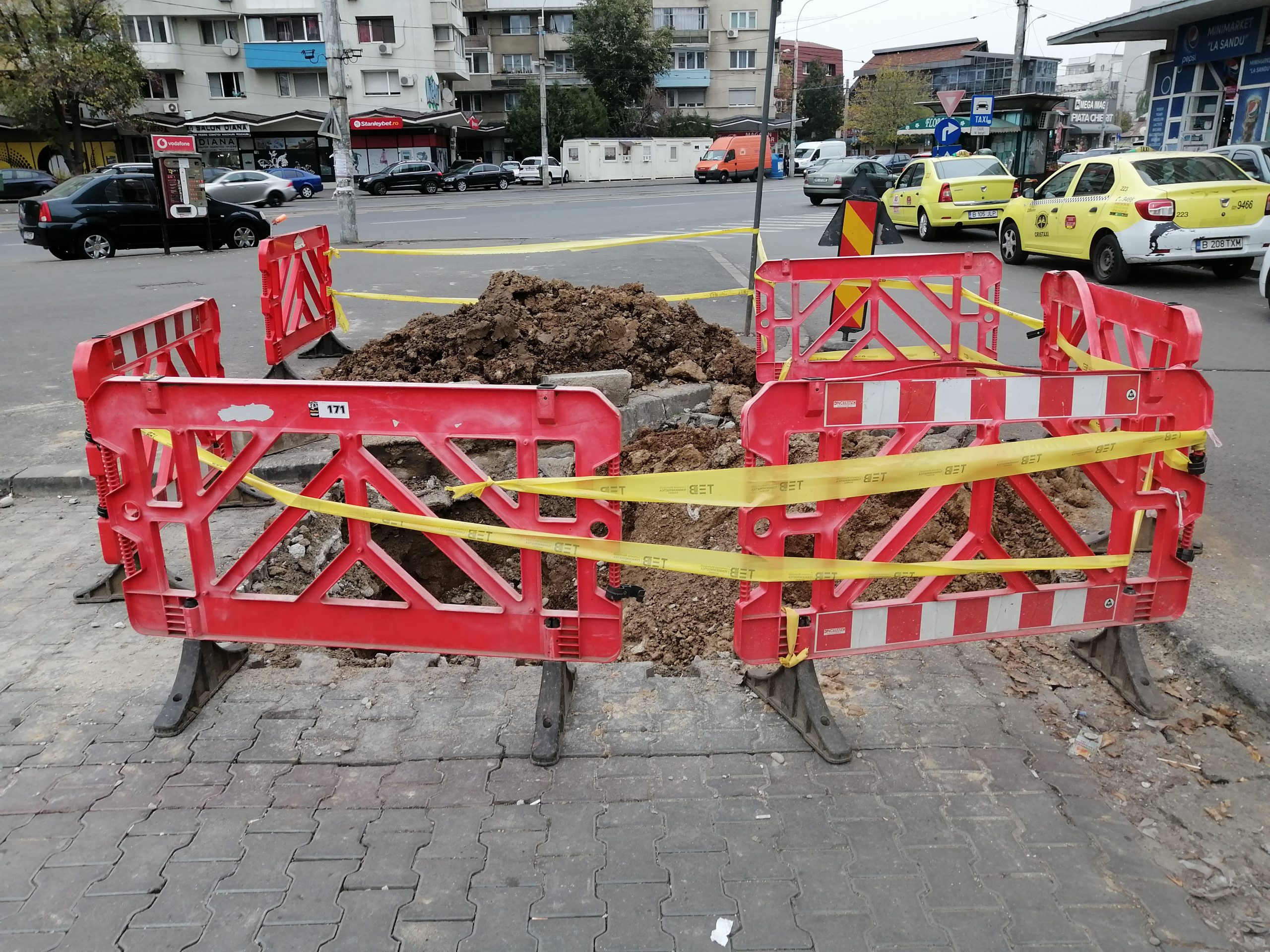 Avariile la rețeaua de termoficare continuă, primarul general neagă existența lor! 