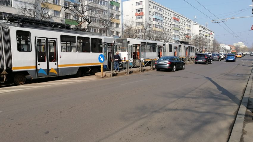 Tramvaie blocate în Capitală din cauza unui accident rutier