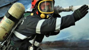 Restricţii de trafic pe DN 1, din cauza unui incendiu produs la o biserică din Puchenii Moşneni