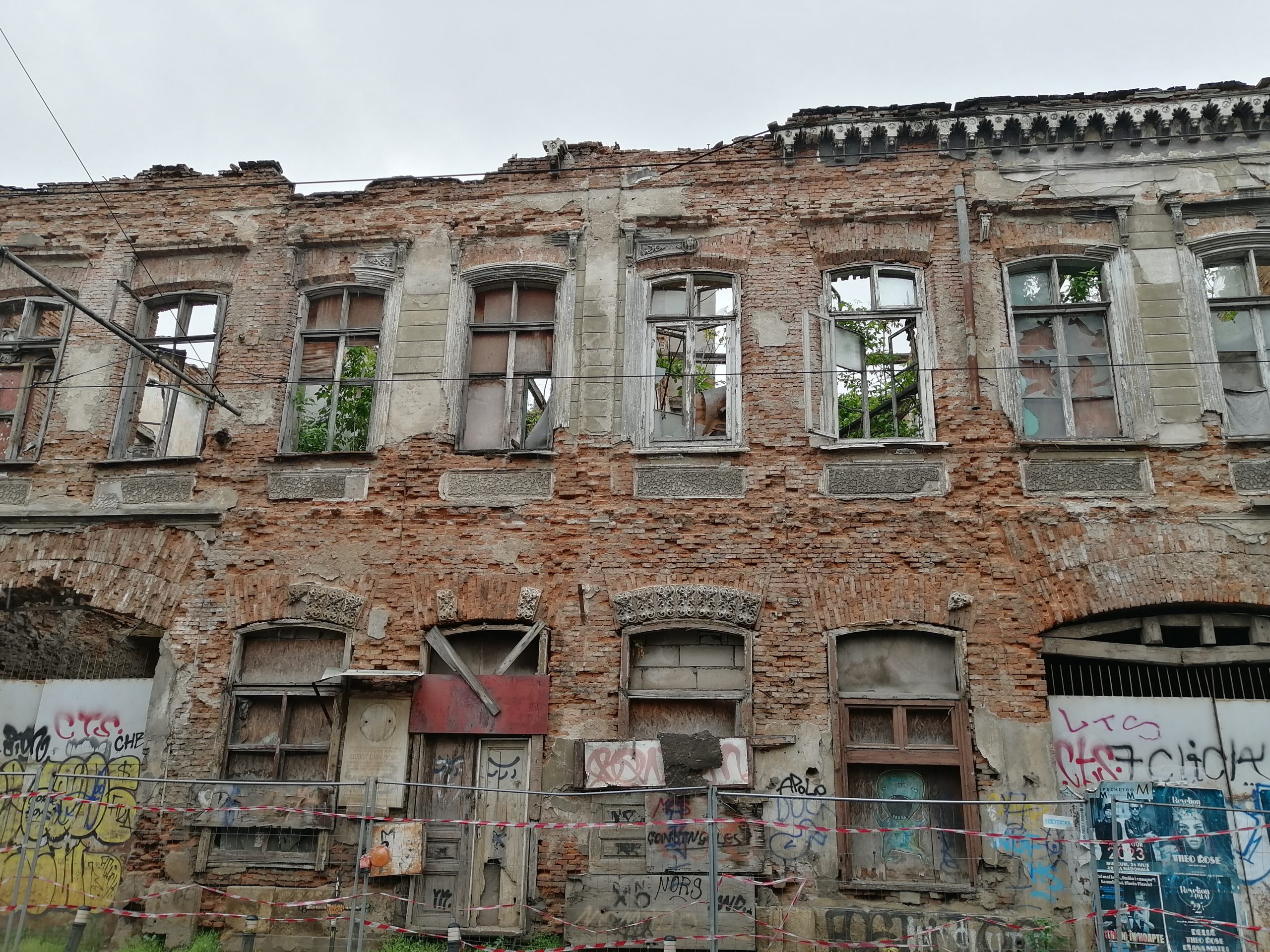 Nicuşor Dan: În luna martie încep lucrările de conservare şi protejare a Hanului Solacolu