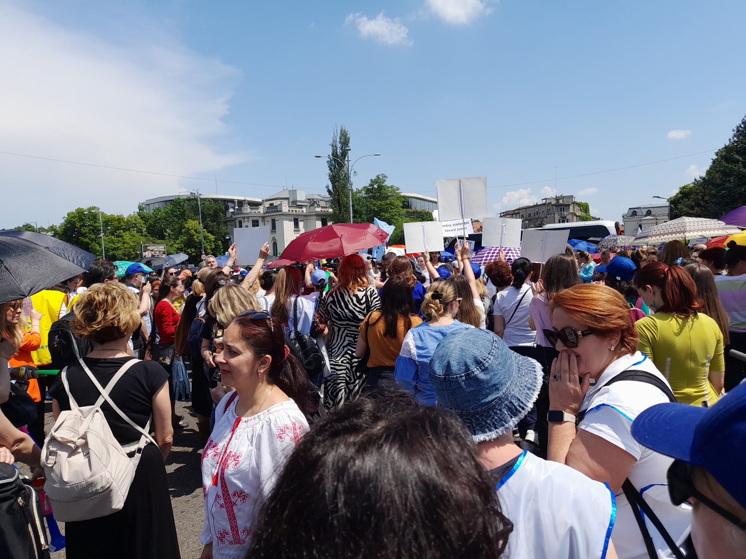 Discuții eșuate la Ministerul Muncii! Greva profesorilor continuă