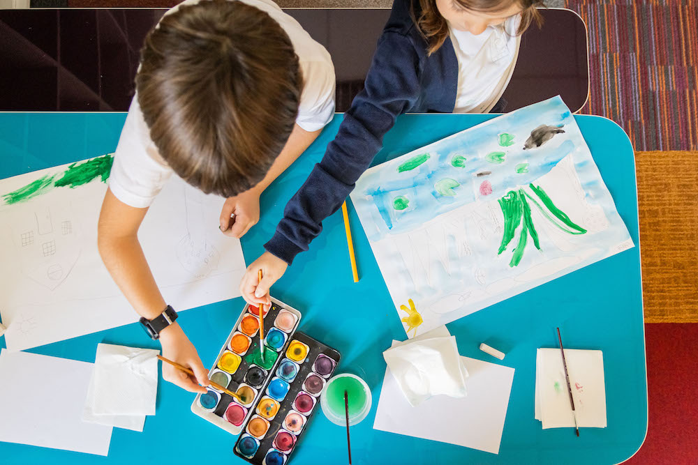 Vara aceasta, copiii sunt așteptați la Art Safari Kinder!