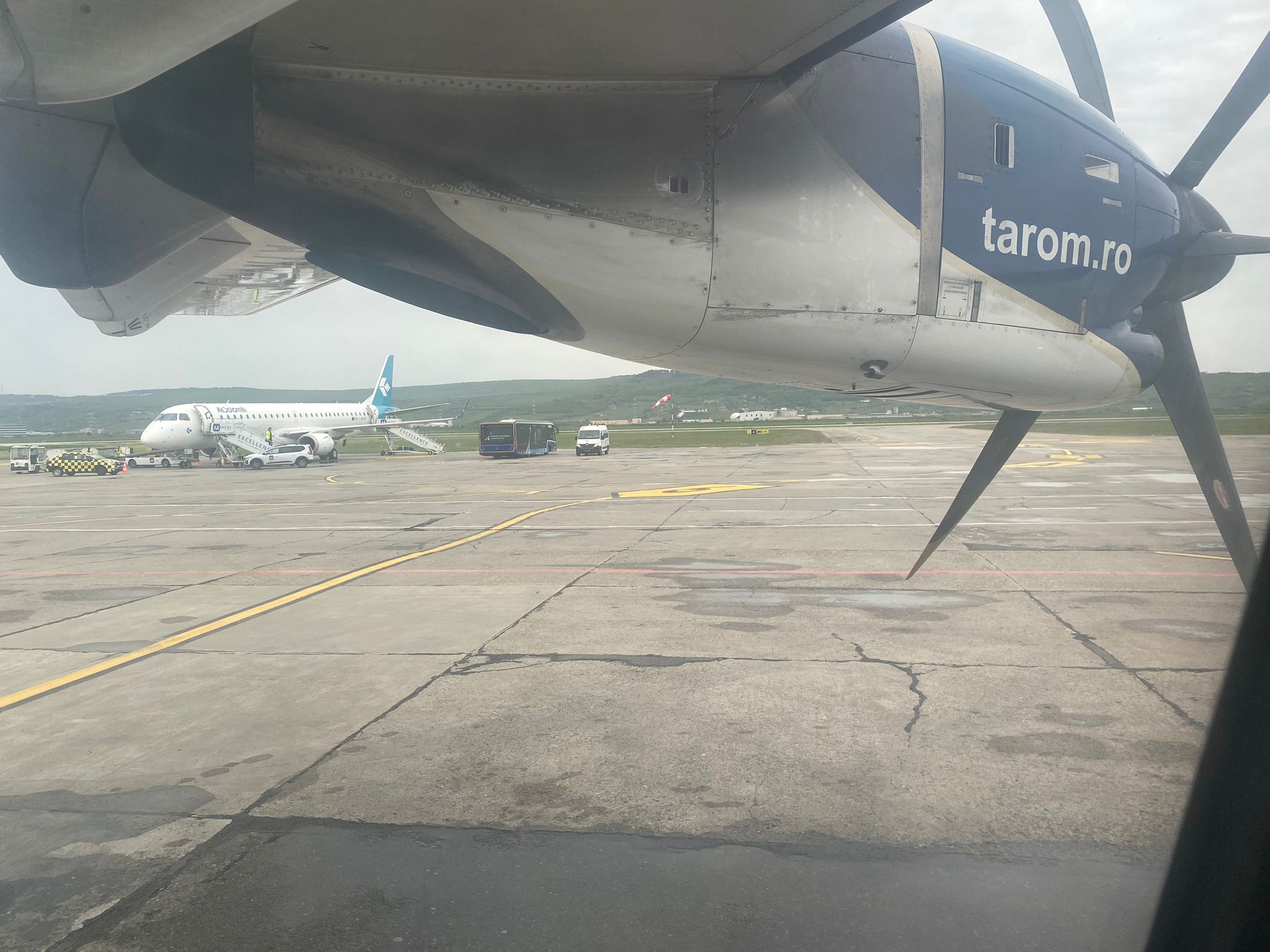 Odată cu schimbarea orei, intră în vigoare si orarul de iarnă în transportul aerian!