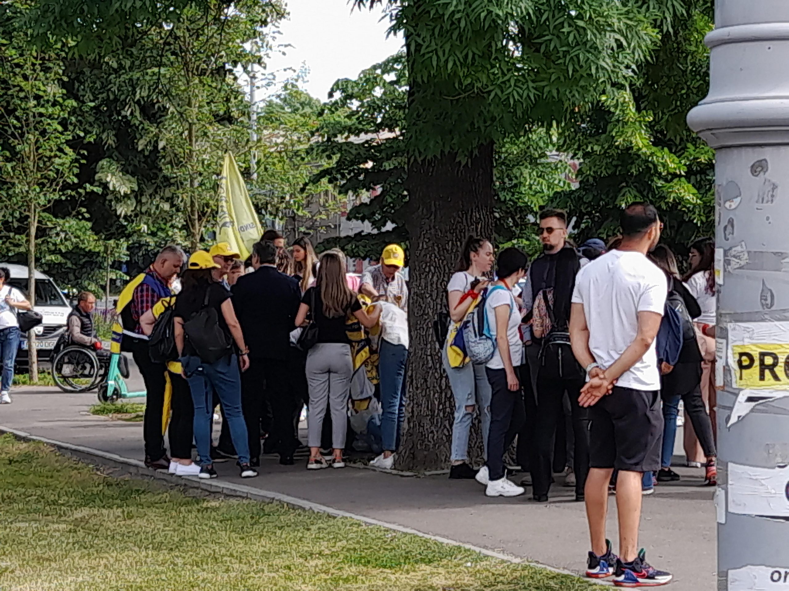 Sindicatele din învăţâmânt anunţă că greva continuă pentru că guvernul nu a rezolvat cerinţa esenţială