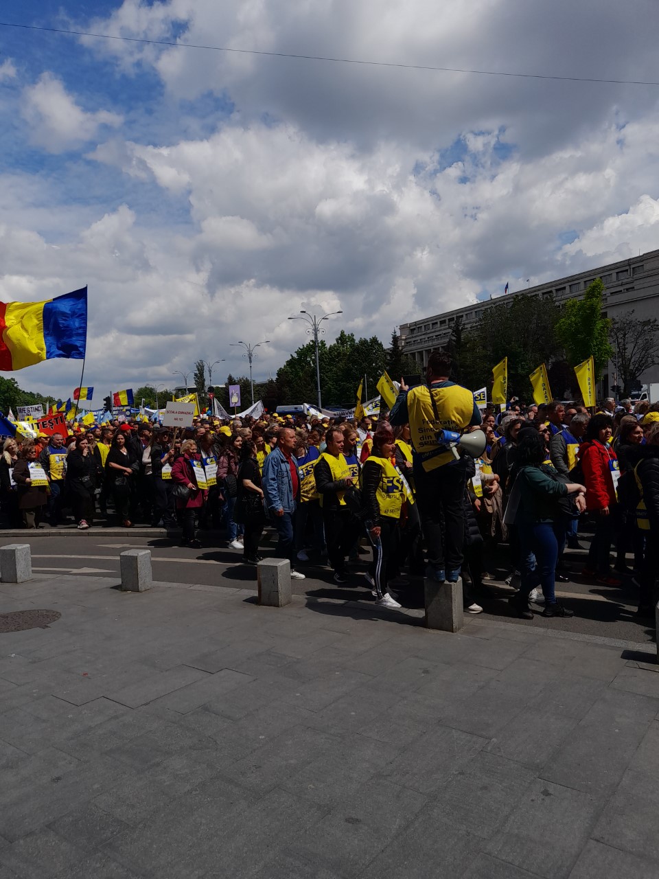 Sindicatele din educaţie au respins ultima variantă a proiectului Legii salarizării