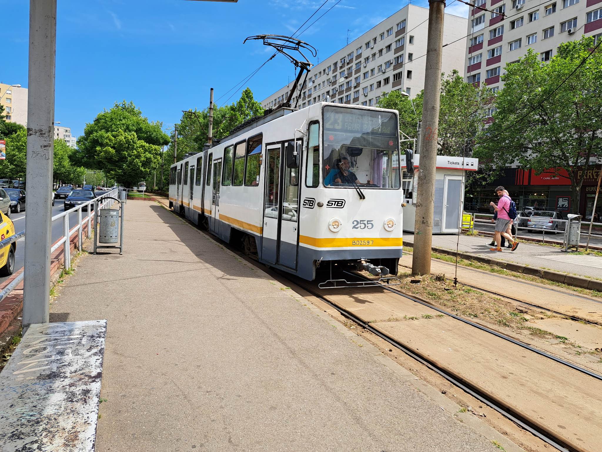 Un tramvai a deraiat pe Calea Rahovei