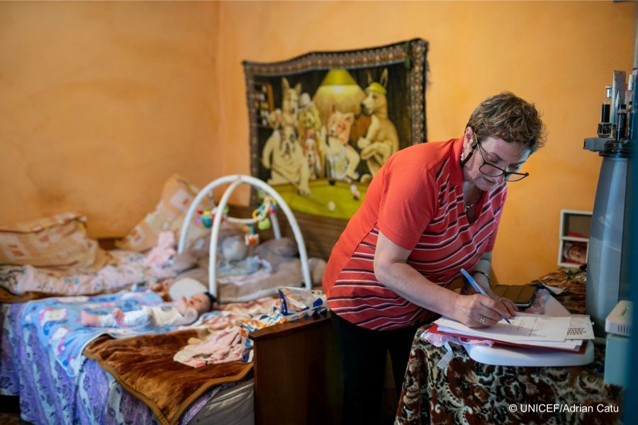 Forța de muncă din domeniul serviciilor sociale, amenințată de îmbătrânire