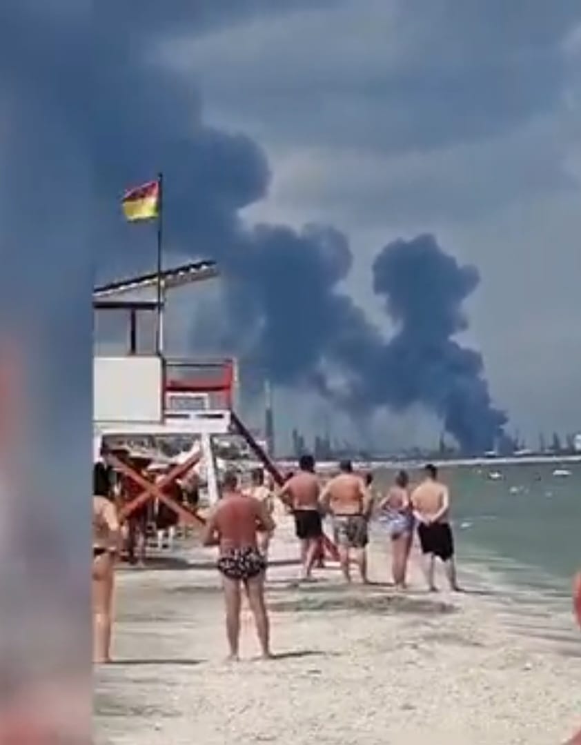 IGSU: Incendiu la Rafinăria Petromidia. A fost activat Planul Roșu de Intervenție