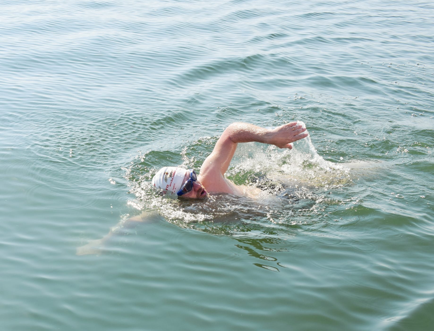 Avram Iancu înoată pe întreg parcursul Rinului pentru a sprijini aderarea României la Spaţiul Schengen