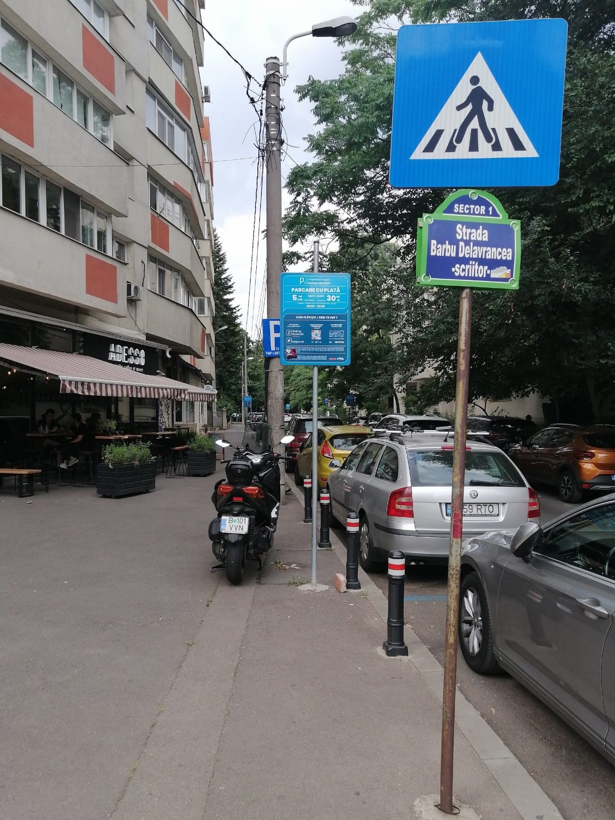 Sector 3: Consiliul Local a aprobat eliminarea taxei de 5 lei/oră pentru locurile de parcare nominale