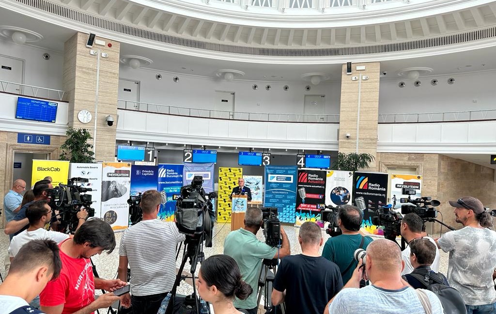 Spectacol aerian în acest weekend, pe Aeroportul Băneasa