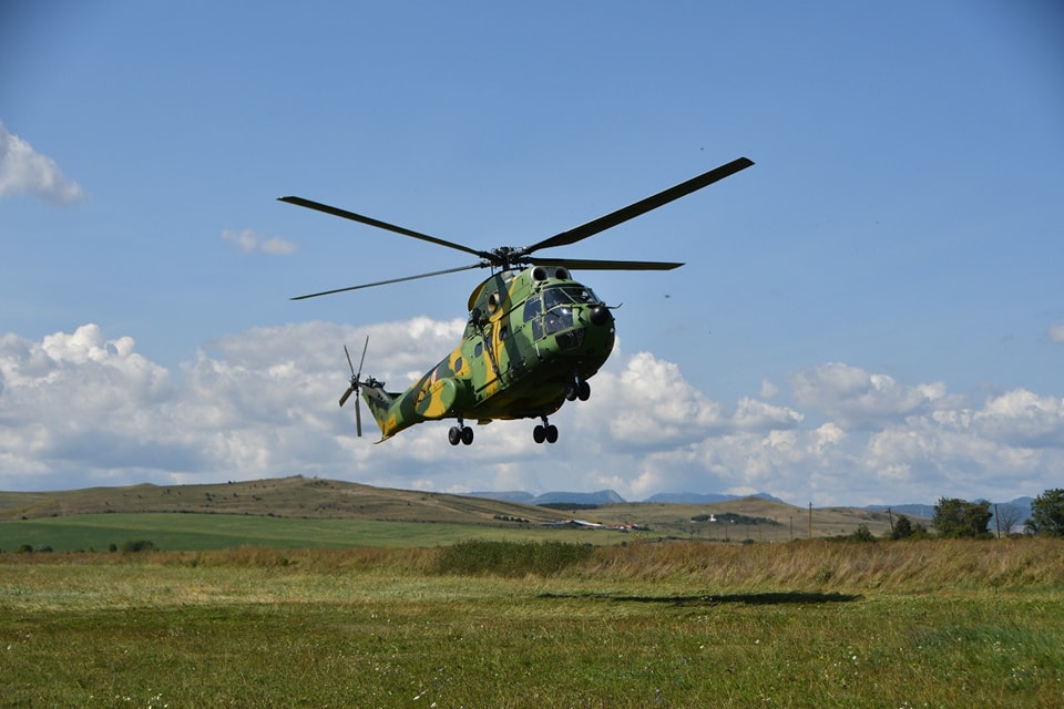 MAPN-Noi titulari numiți în funcțiile de șef al Statului Major al Forțelor Aeriene, director al Statului Major al Apărării și șef al Secției Asistență Religioasă