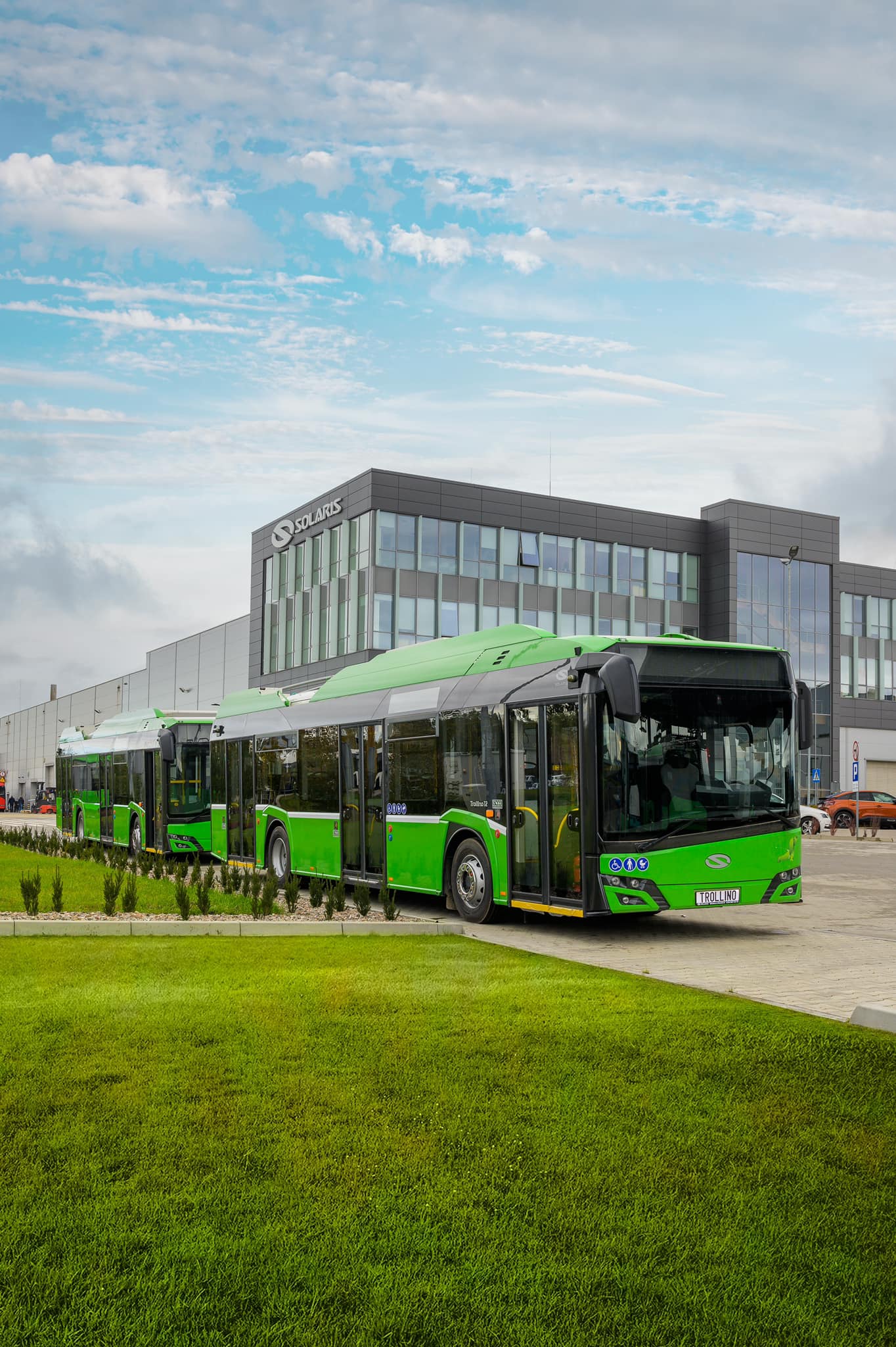 Weekend dedicat pasionaţilor de vehicule electrice, iubitorilor de plimbări cu bicicleta şi excursii, în Parcul Regele Mihai I