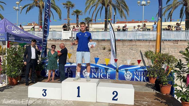 Andrei Enache, campion internaţional la 10 kilometri de înot în ape deschise!