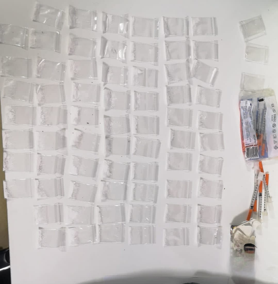 Doi traficanţi care vindeau drogul “Zombie” în Capitală şi Ilfov, reţinuţi de DIICOT