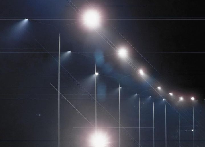 Lumina multa, pe bani mai putini