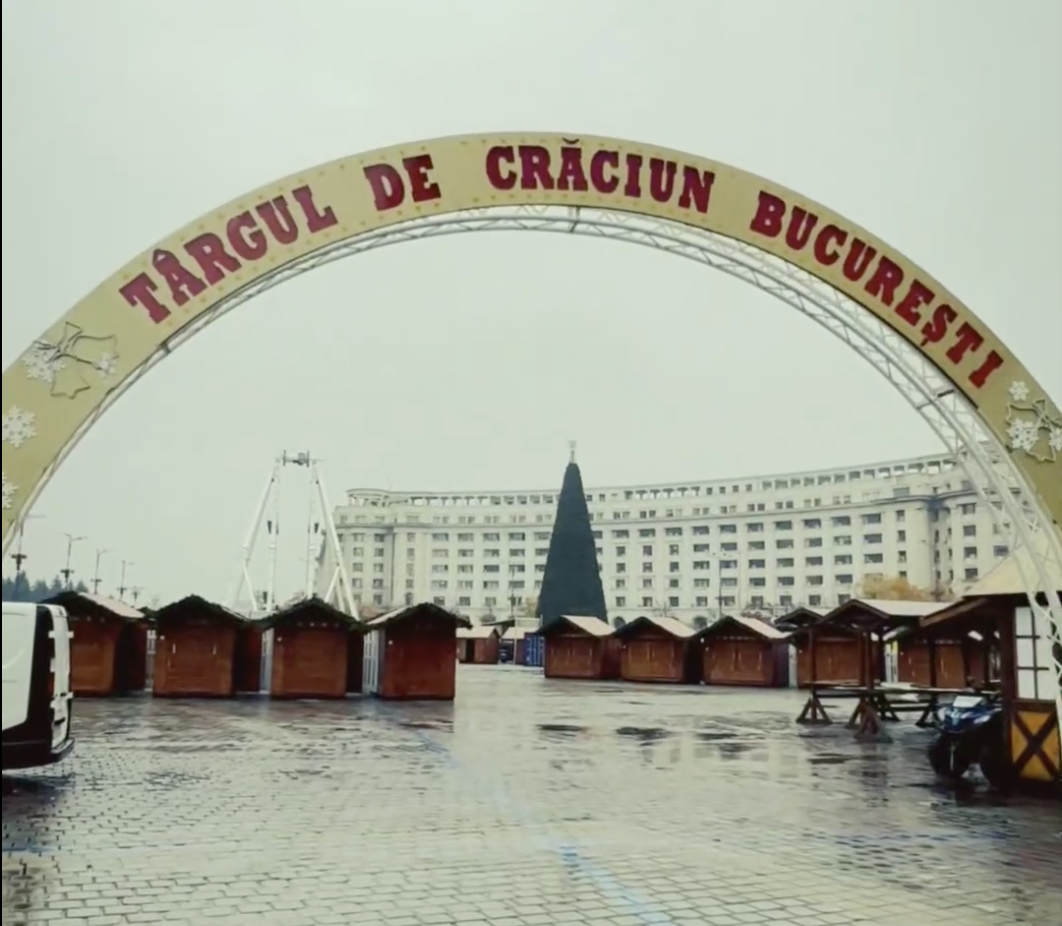 Restricții de trafic în zona Târgului de Crăciun din Piața Constituției