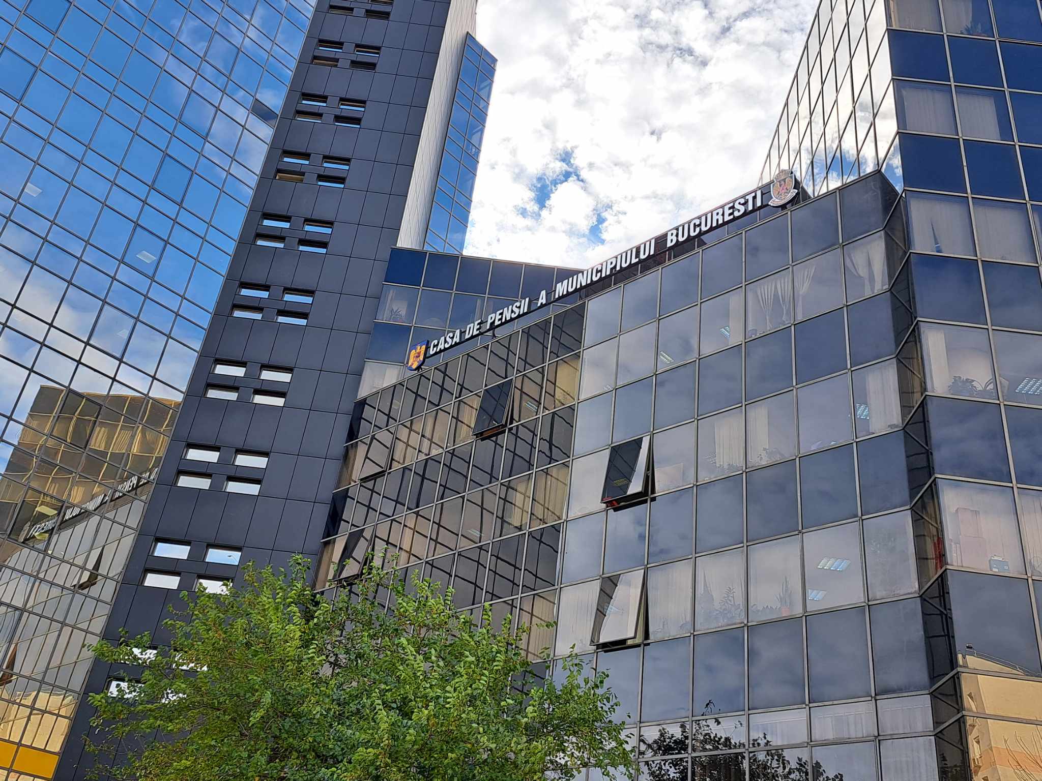 Cum își pot verifica românii vechimea în muncă. Casa de Pensii: „Nu se mai caută adeverințe de la angajatori”