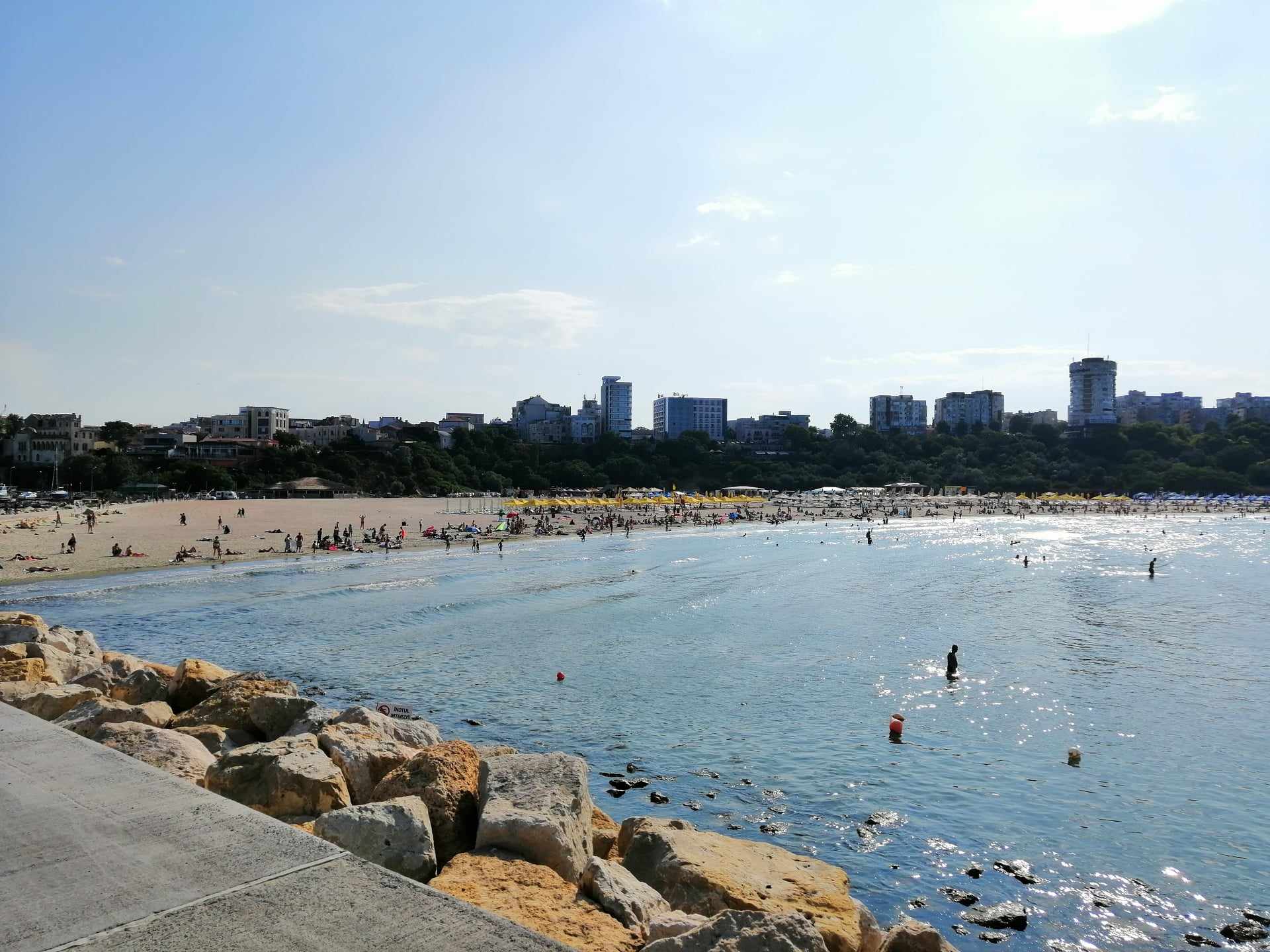 Patronatele din turism prezintă mai multe propuneri autorităţilor pentru deschiderea sezonului estival 2026