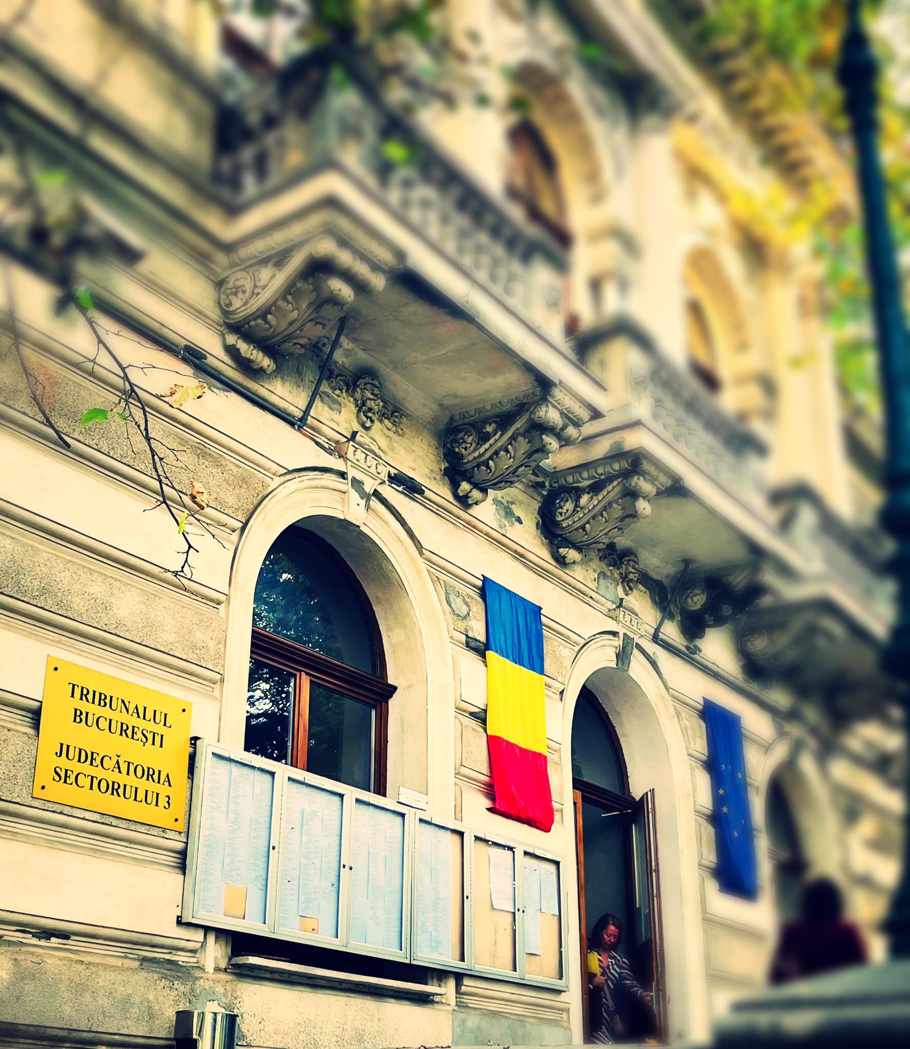 Protest spontan la Judecătoria Sectorului 3