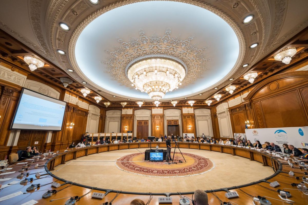 UNICEF: Mii de copii și familii ajutate printr-un model sustenabil de rupere a cercului vicios al excluziunii