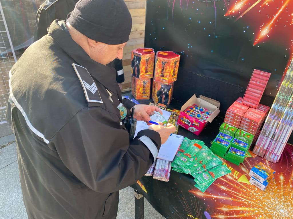 Acțiune a Poliției Capitalei: 800 kg de articole pirotehnice confiscate în București