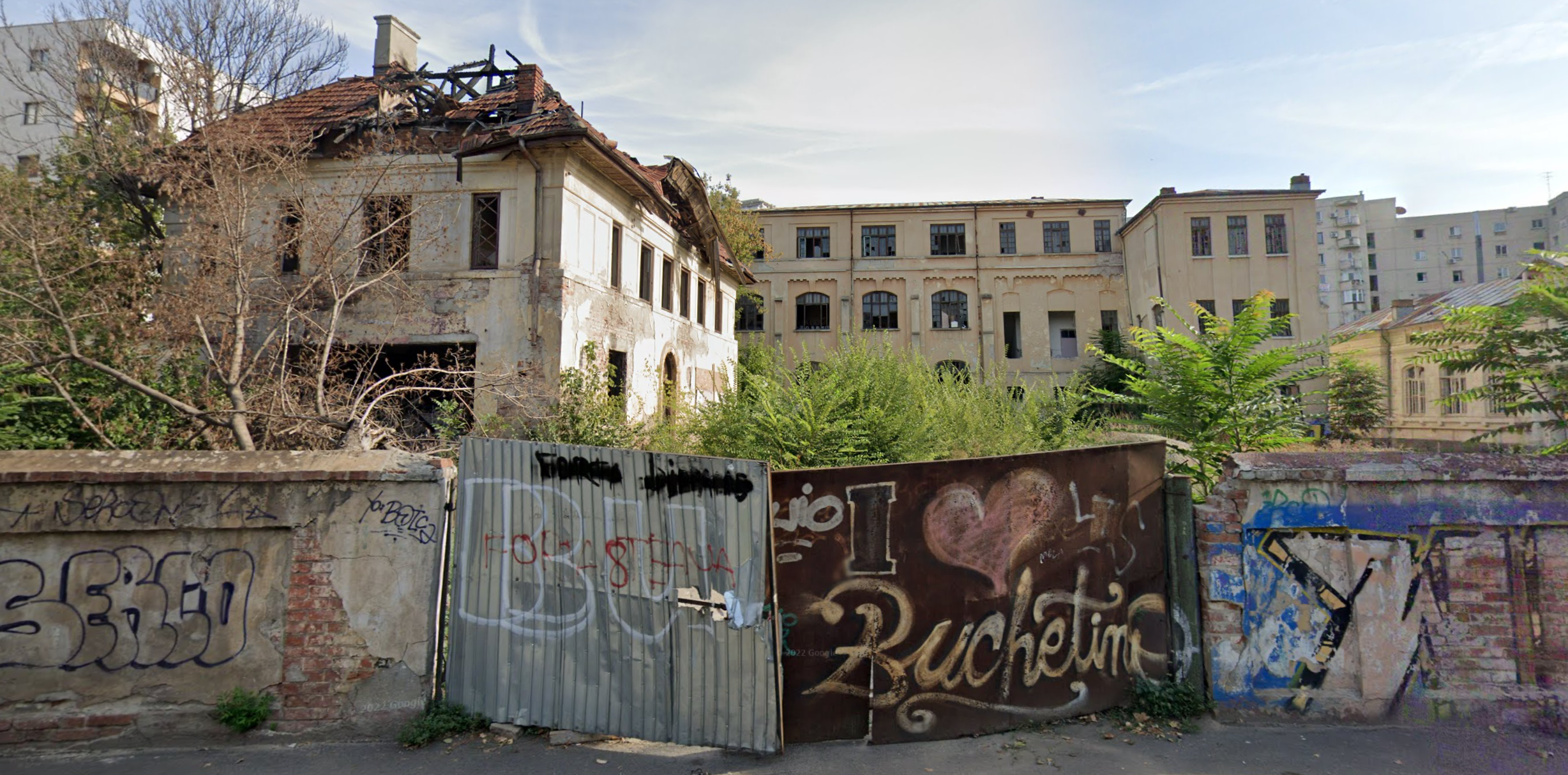 Fosta Școală “Ciocanul” de pe Dudești, monument istoric sau focar de infecție?! 