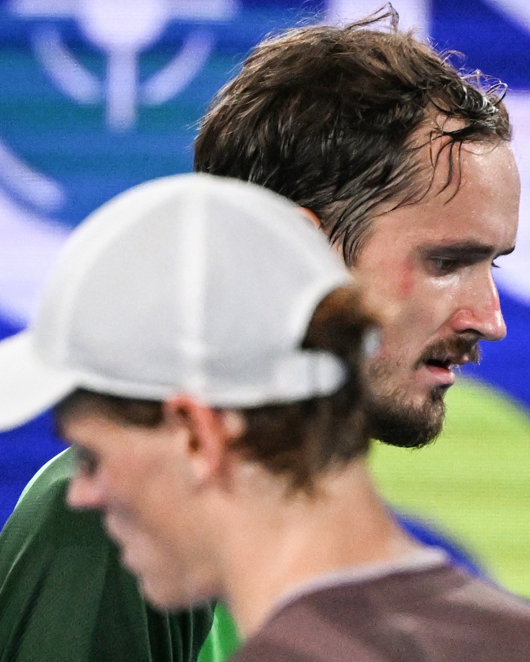 ”Remontada” a la Jannik Sinner. Italianul, la primul titlu de Grand-Slam din carieră, după o dramă de cinci seturi la AO