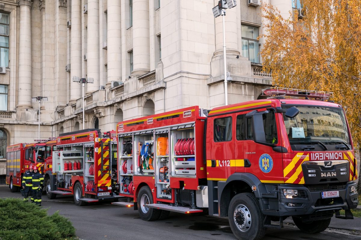 Alertă în Sector 3: 20 de locatari evacuați după avarierea unei țevi de gaze pe strada Complexului