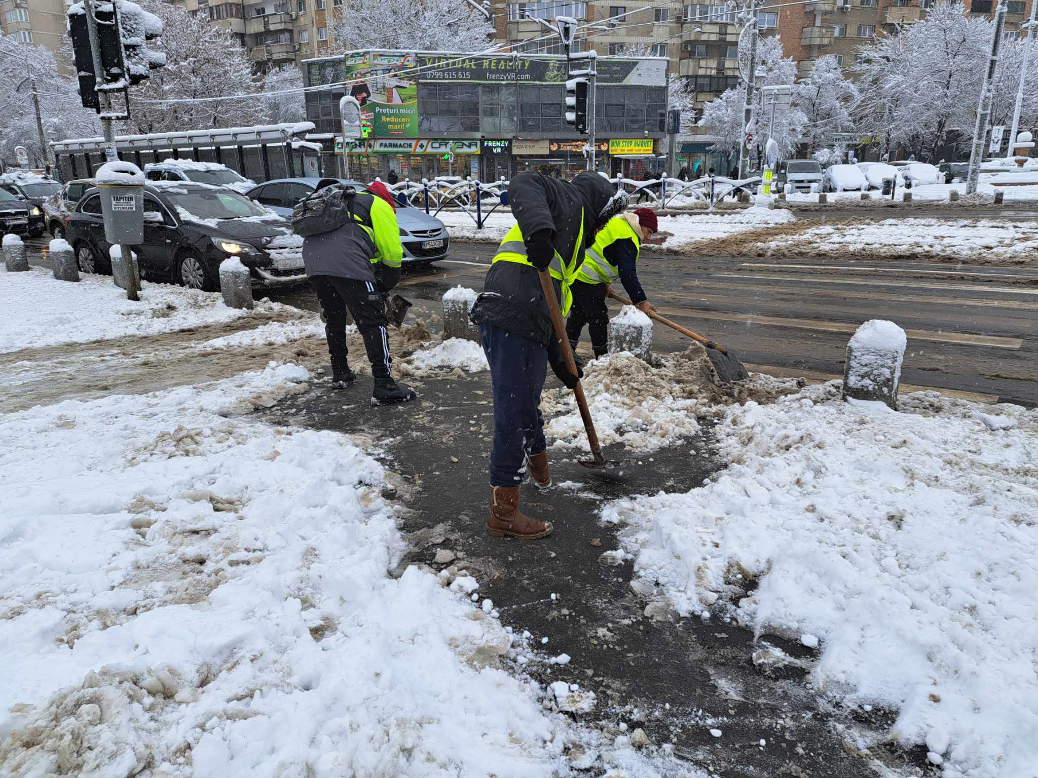 Trafic in conditii de iarna in 5 judete