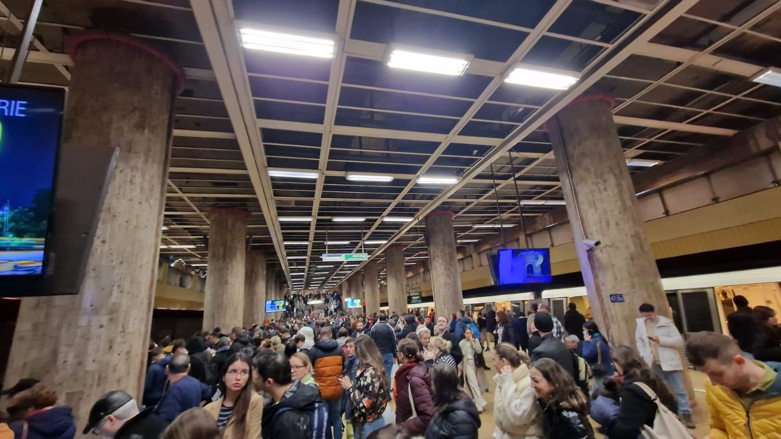 Grevă japoneză la metrou, începând de luni