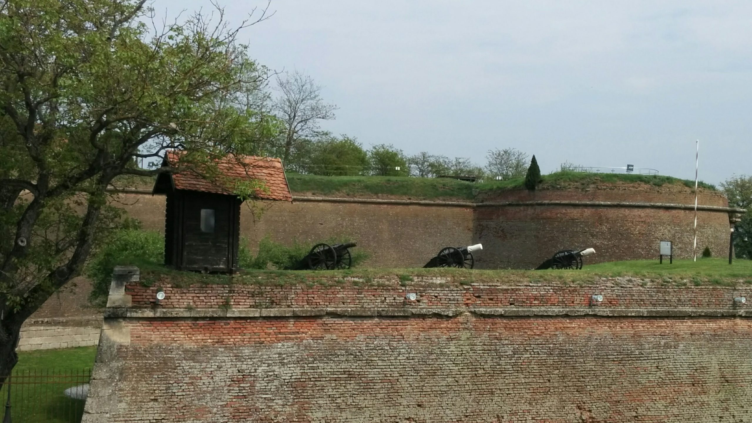 Telecabina de la Cetatea Deva s-a stricat la o zi după ce a fost inaugurată