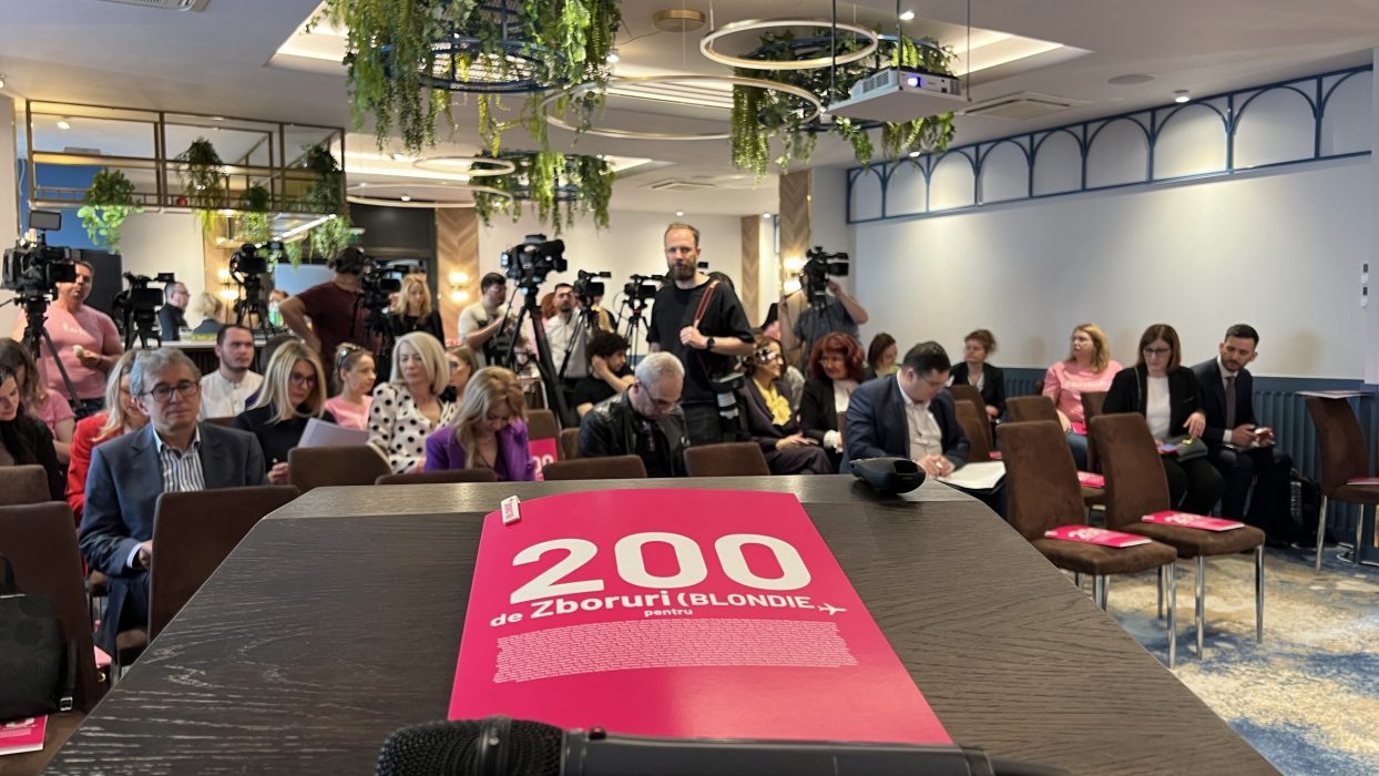 Asociația Blondie a împlinit 4 ani și 200 de zboruri pentru copiii cu probleme grave de sănătate