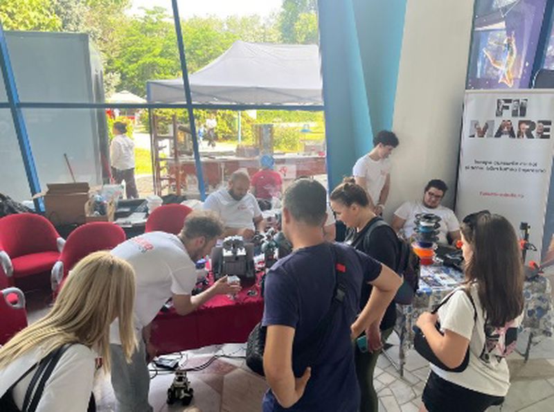 Asociația futureRobotics, prezentă pentru prima dată la CONIL Fest