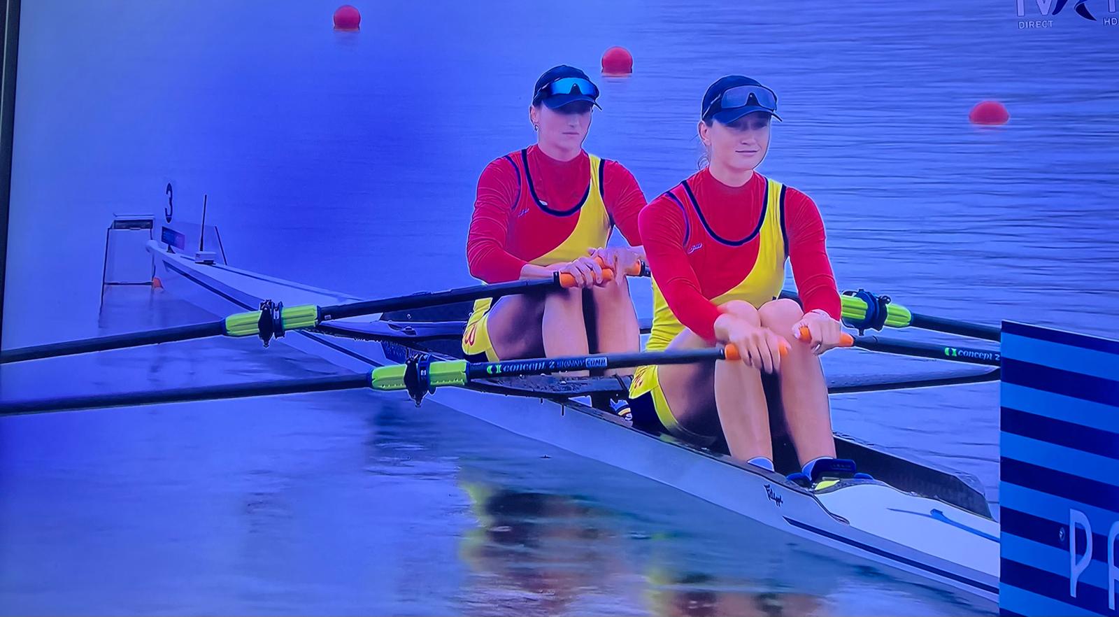 JO: Ancuţa Bodnar şi Simona Radiş s-au calificat în sermifinalele probei de dublu vâsle feminin