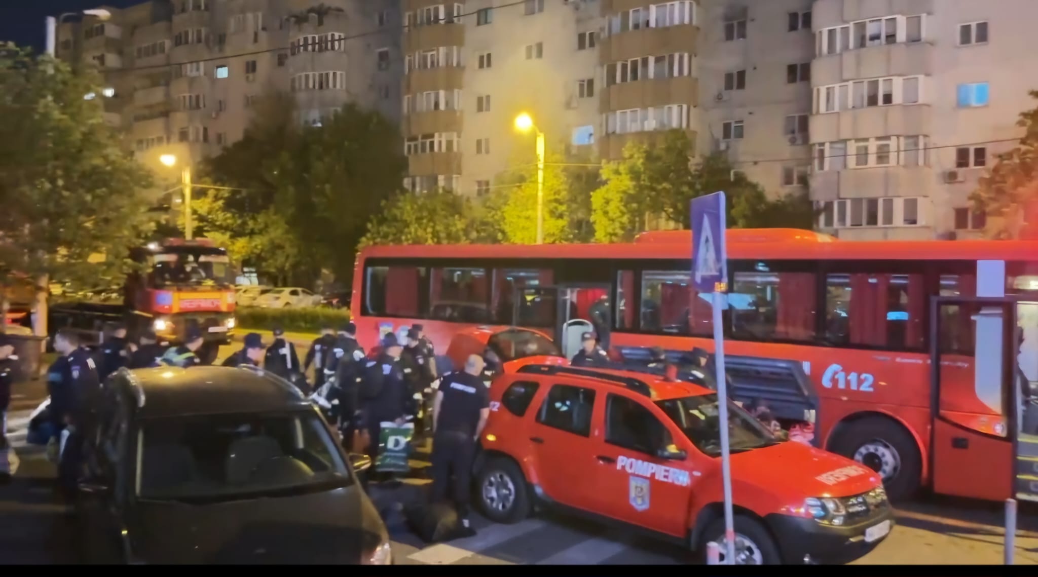 ISUBIF a trimis în zonă o nouă echipă de 100 de pompieri