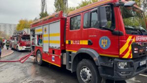 Incendiu puternic, noaptea trecută, în Sectorul 5 din Capitală. A fost emis mesaj Ro-Alert