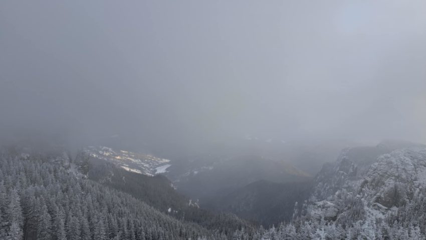 Risc de avalanşă în Munţii Bucegi, Făgăraş şi Parâng-Şureanu!